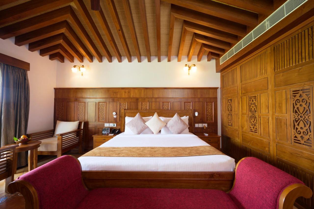 Gokulam Grand Resort & Spa, 库玛拉孔 外观 照片