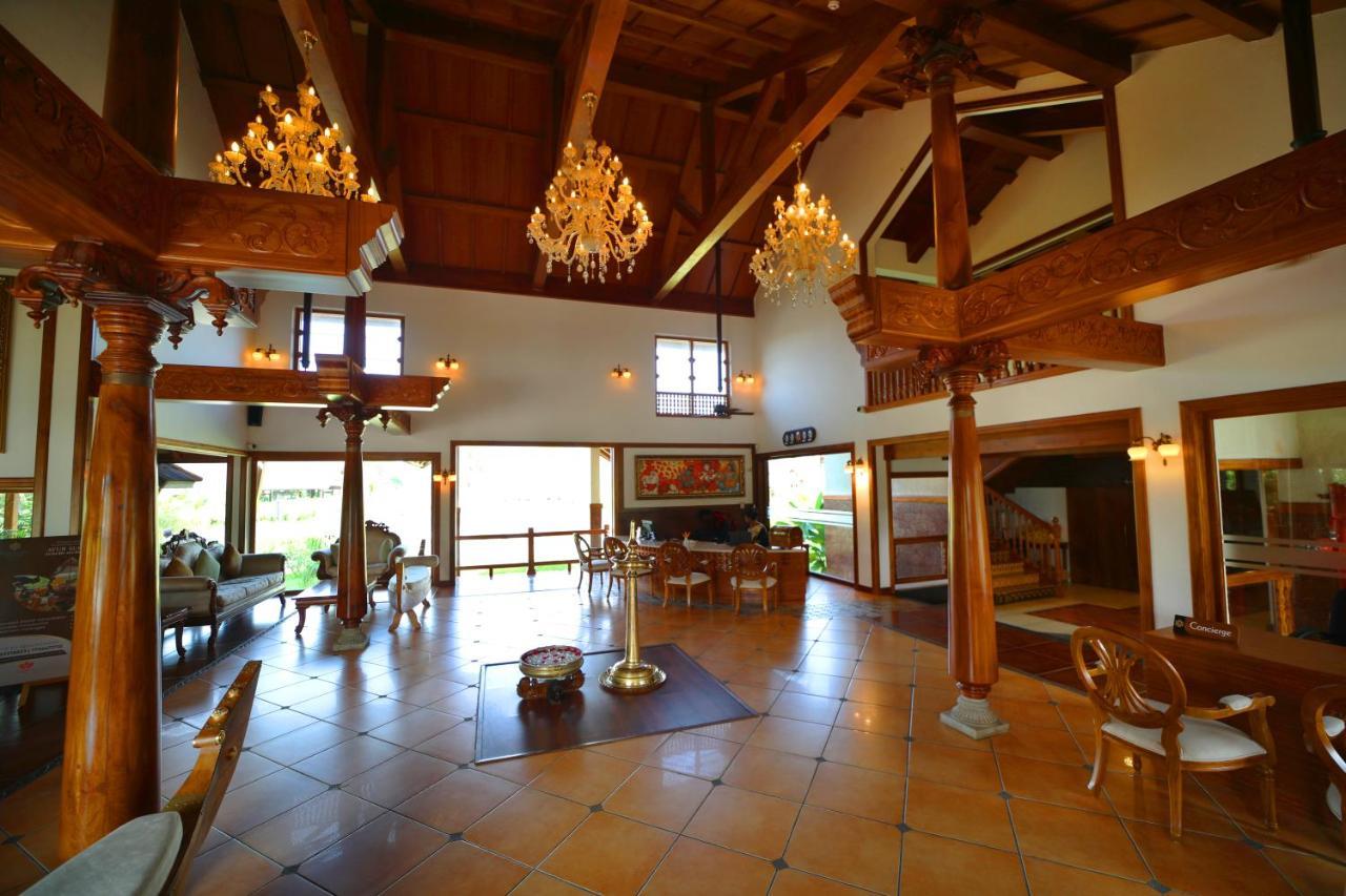 Gokulam Grand Resort & Spa, 库玛拉孔 外观 照片