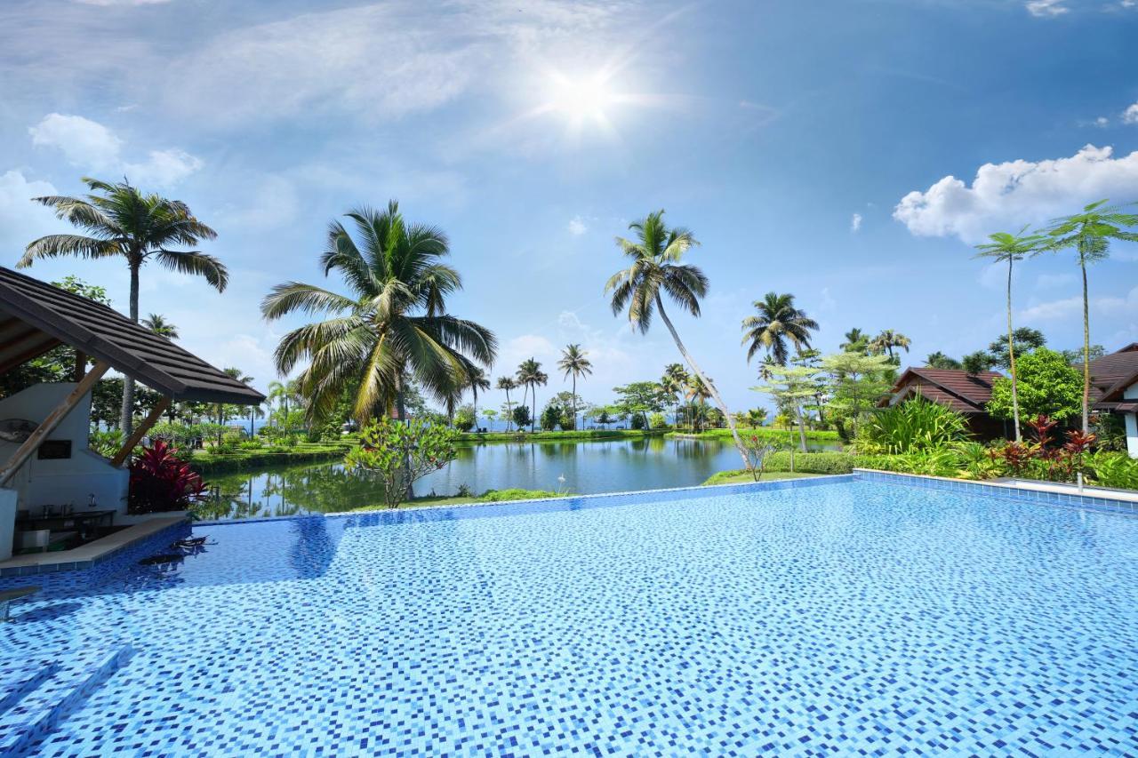 Gokulam Grand Resort & Spa, 库玛拉孔 外观 照片