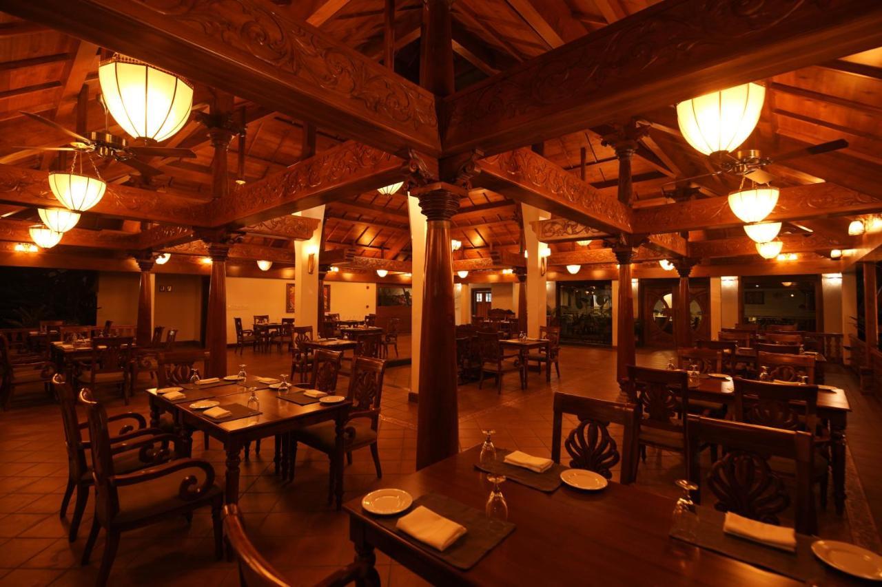 Gokulam Grand Resort & Spa, 库玛拉孔 外观 照片